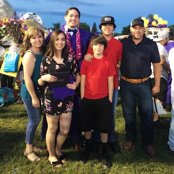 Meet your Posher, Jessica - Picture 2 of 6